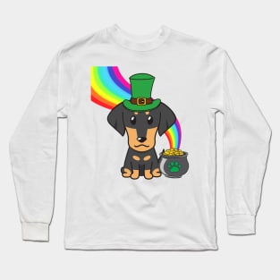 Funny dachshund celebrates st patricks day Long Sleeve T-Shirt